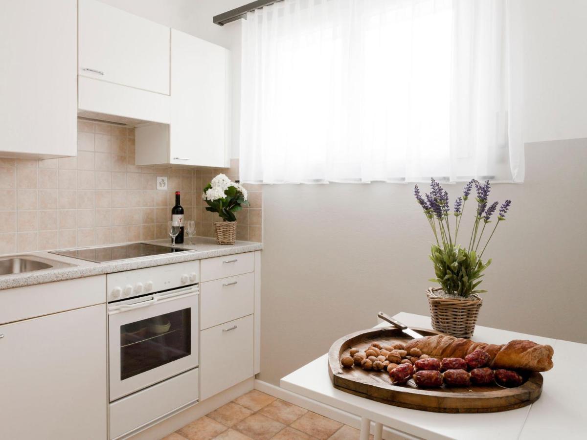 Apartment Double Room-4 By Interhome *